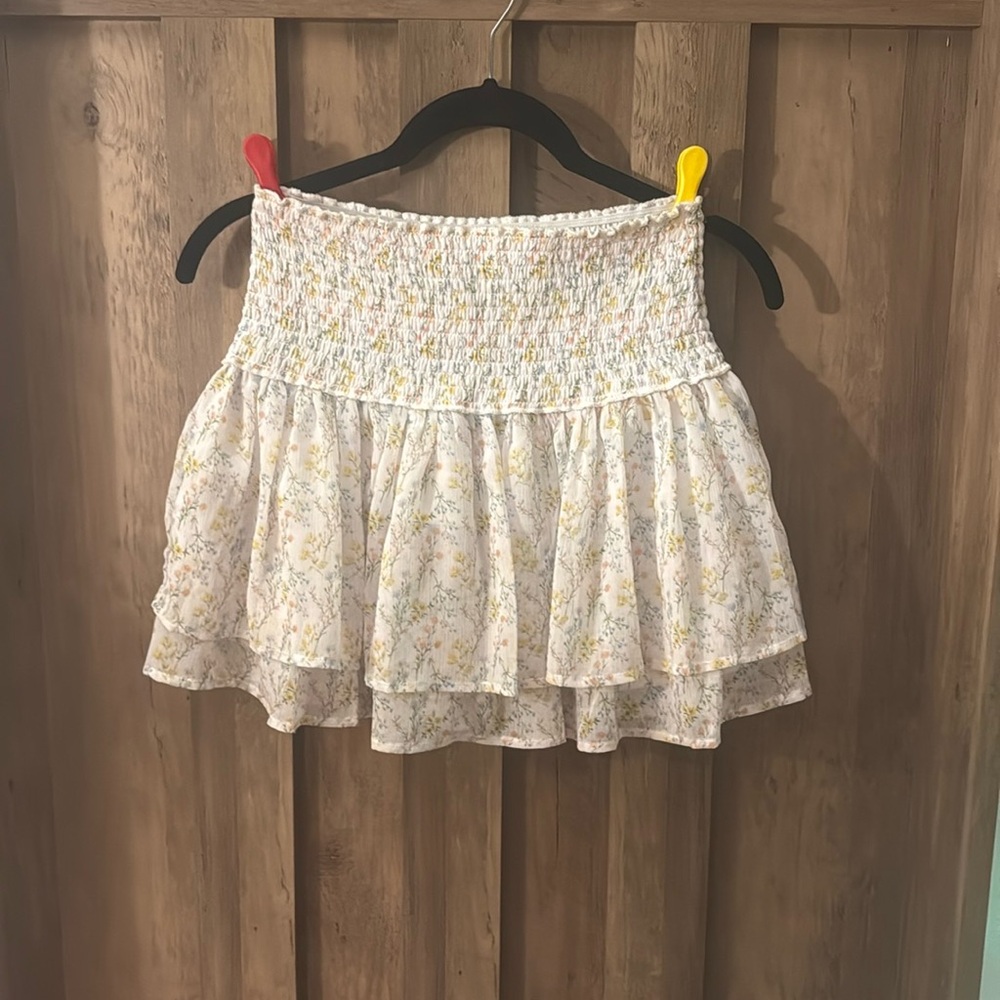 Francesca's Collections White Smocked Bubble Mini Skirt